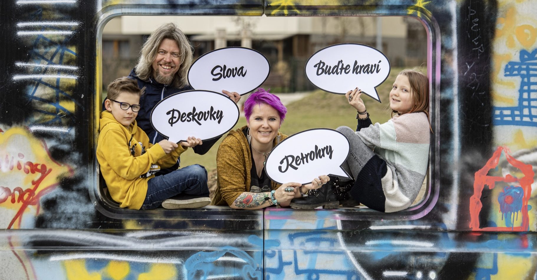 Rodina 4 Kavky s bublinami Slova, Deskovky, Retrohry, Buďte hraví